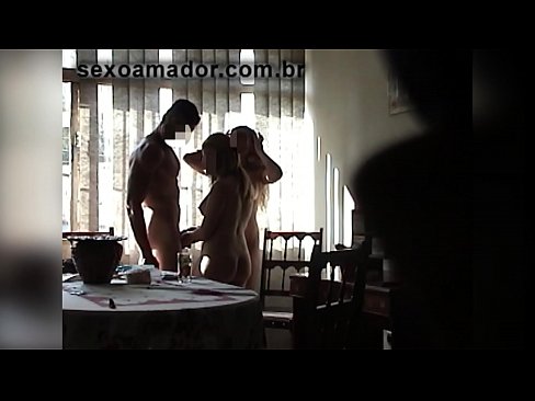 ❤️ セックスフレンドが巨漢を誘って3P 上質なセックス ❌️